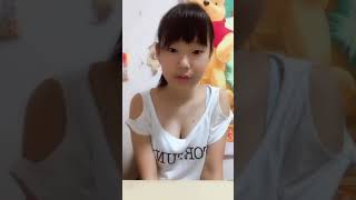 かわいいjkの胸チラ　パンチラ