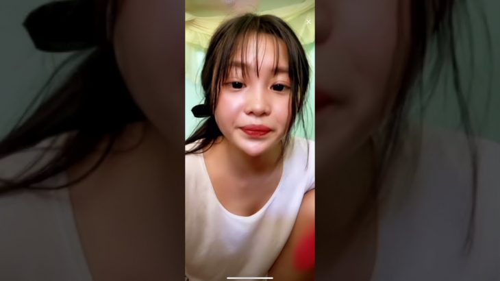 【Live】童顔美少女が胸ちら配信