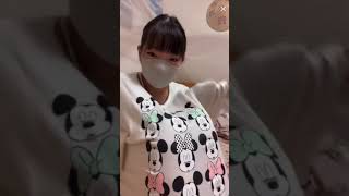 Tシャツめくってブラチラ配信