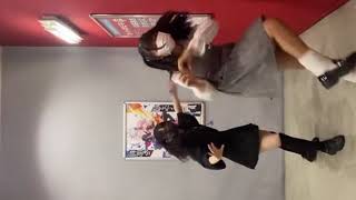 【TikTok】2人でダンス❕パンチラ