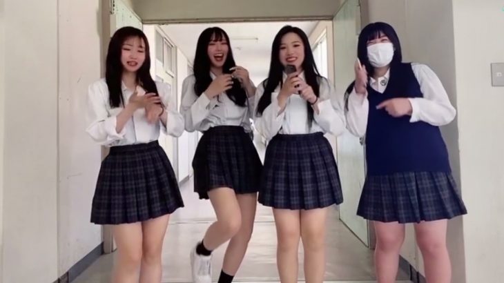 【TikTok】JKダンス❕パンチラ