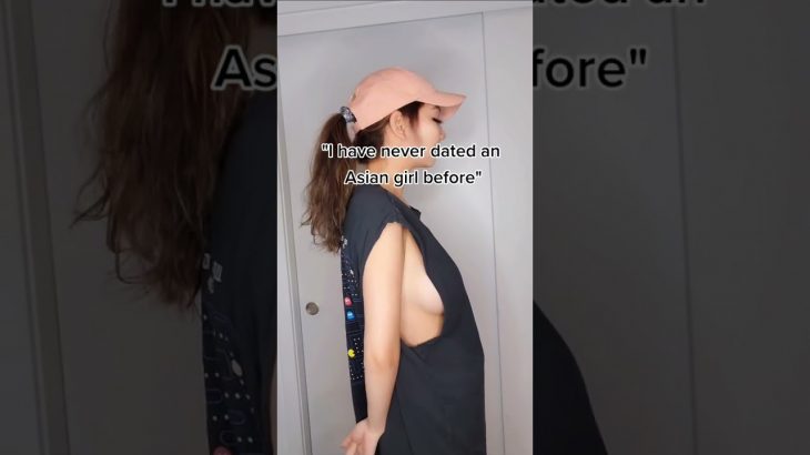 【おっぱい】乳チラ ハミ乳 ポロリ・・・ tiktok #Shorts