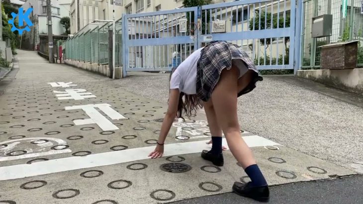 位置について、よ~い、どん、パンチラ