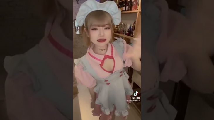 メイド 胸ちら 可愛い 美少女