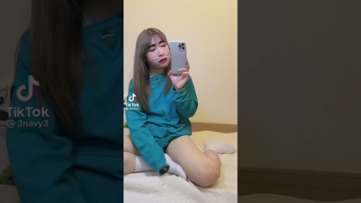 【パンチラ】かわいいやん。