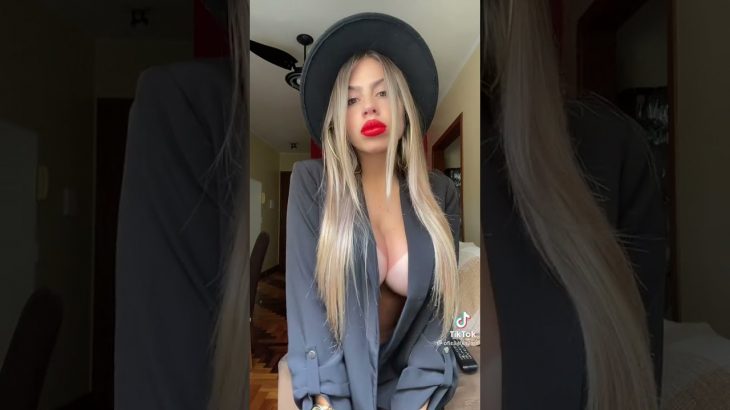 Big Boobs outfit change/巨乳衣装変更 #TikTok #shorts