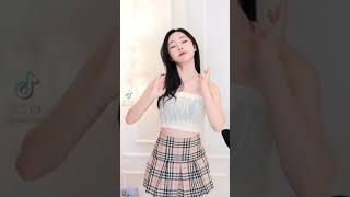 美少女 TikTok 119＃胸チラ＃パンツ#胸ちら#Shorts