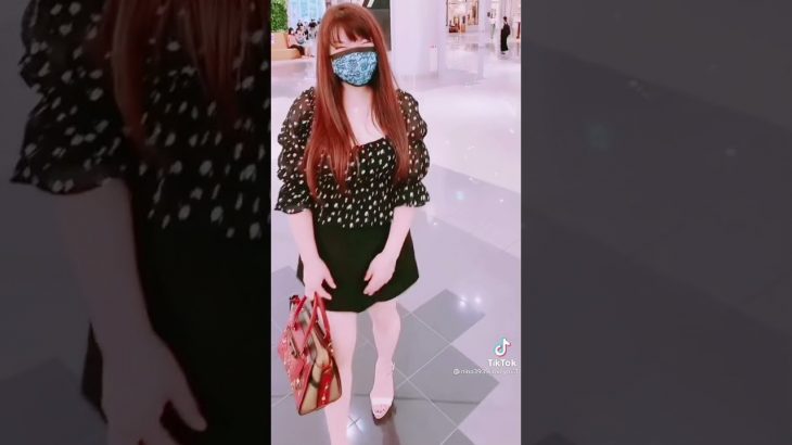 【TikTokまとめ】そこからパンチラを狙うのか…