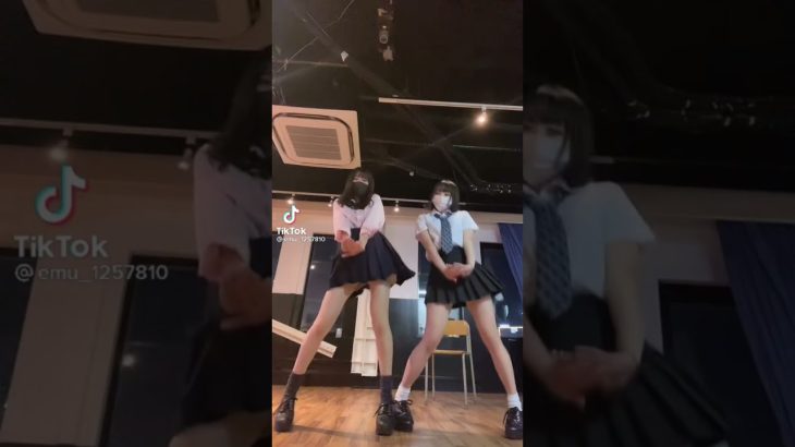 JK パンチラより尻肉