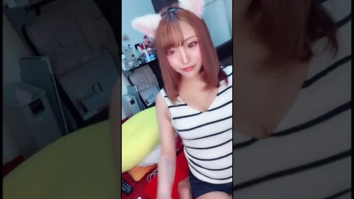 最初が見どころ！ かわいいセクシー配信者　パンチラ　TikTok ライブ