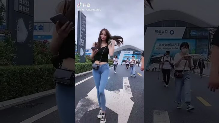 美少女 TikTok 433＃胸チラ＃パンツ#胸ちら#Shorts