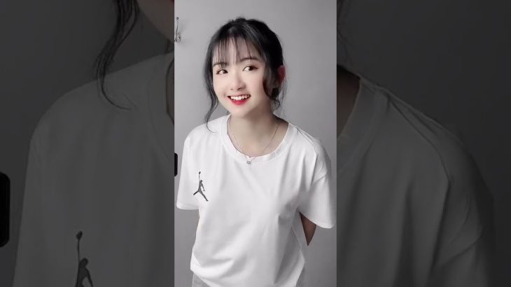 美少女 TikTok 613＃胸チラ＃パンツ#胸ちら#Shorts