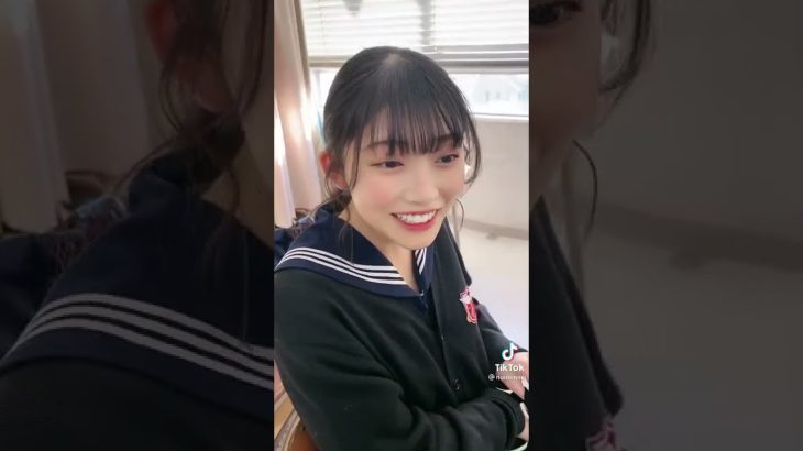 美少女 TikTok 617＃胸チラ＃パンツ#胸ちら#Shorts