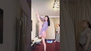 美少女 TikTok 652＃胸チラ＃パンツ#胸ちら#Shorts