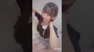 美少女 TikTok 685＃胸チラ＃パンツ#胸ちら#Shorts