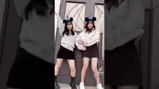 パンチラ見えちゃった