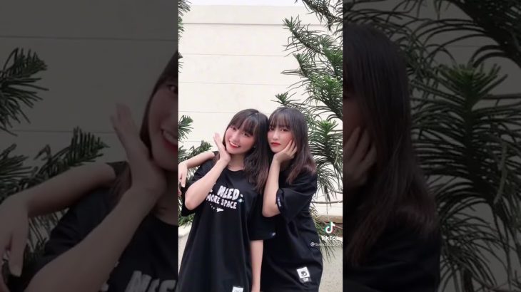 パンチラ見えちゃった