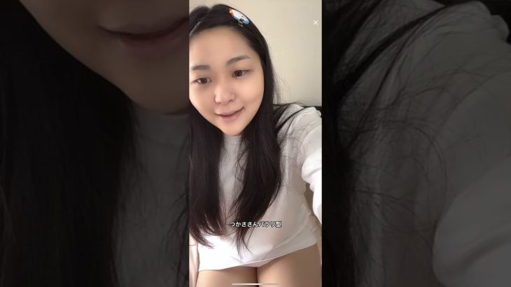 【パンチラ】チラリＴシャツ一枚。