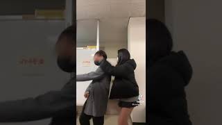 最後にミニスカJKのパンチラ見れますwwww tiktok