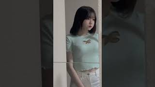 【TikTok】胸チラの服