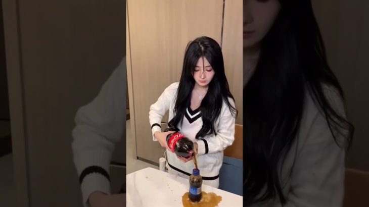 美少女 TikTok 867＃胸チラ＃パンツ#胸ちら#Shorts