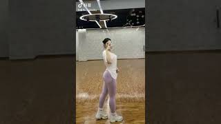 美少女 TikTok 873＃胸チラ＃パンツ#胸ちら#Shorts