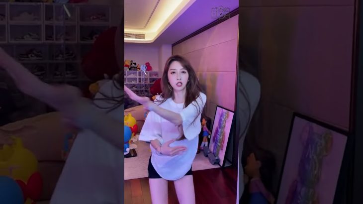 美少女 TikTok 878＃胸チラ＃パンツ#胸ちら#Shorts