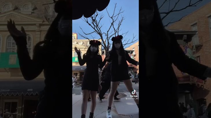 一瞬の白パンツ「パンチラ」